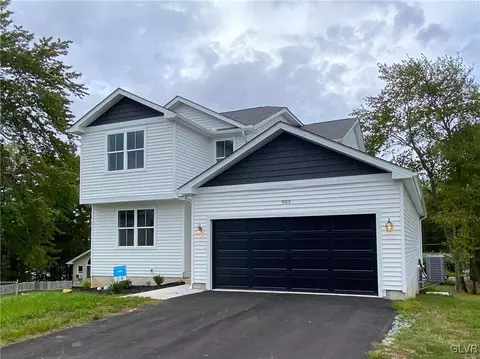 909 Oak St, Jim Thorpe, PA 18229