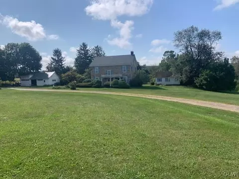 7844 Kings Hwy, New Tripoli, PA 18066