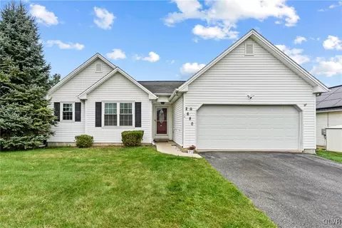 2680 Knollwood Way, Forks Twp, PA 18040