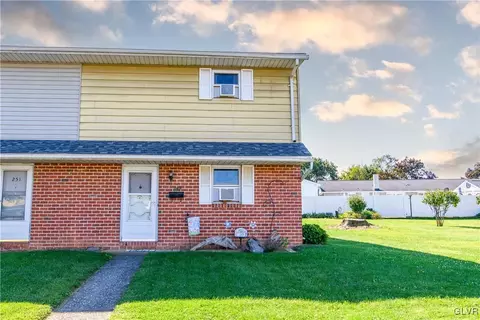 249 High St, Catasauqua, PA 18032