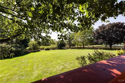 2820 Raspberry Ln, Coplay, PA 18037 photo 36