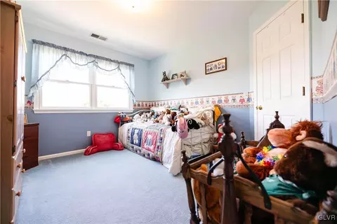 2820 Raspberry Ln, Coplay, PA 18037 photo 20