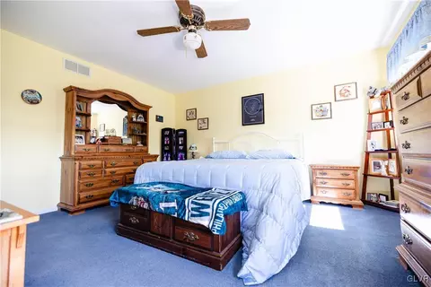 2820 Raspberry Ln, Coplay, PA 18037 photo 24