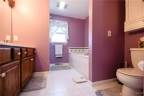 2820 Raspberry Ln, Coplay, PA 18037 photo 26