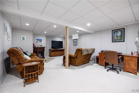 2820 Raspberry Ln, Coplay, PA 18037 photo 29