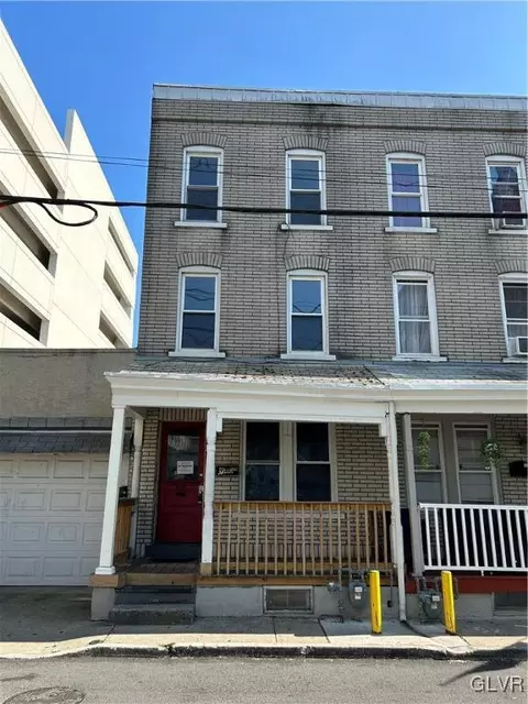 940 W Maple St, Allentown, PA 18101