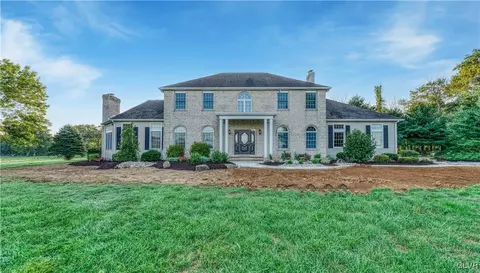 1490 Church Rd, Wind Gap, PA 18091