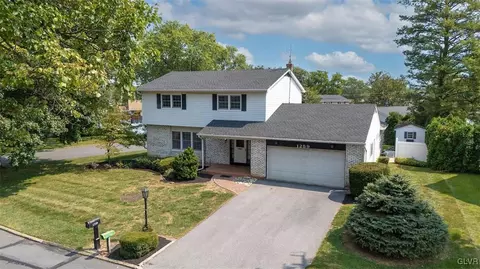 1259 Walnut Ln, Macungie, PA 18062