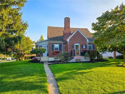 48 Kessler St, Nazareth, PA 18064