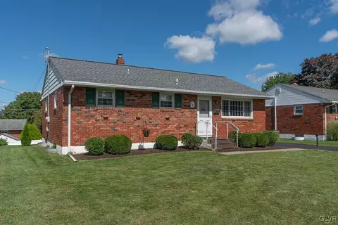 881 Elm Rd, Hellertown, PA 18055