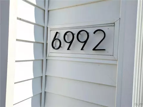 6992 Pine Ln, Bath, PA 18014 photo 3
