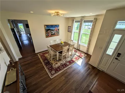 6992 Pine Ln, Bath, PA 18014 photo 5