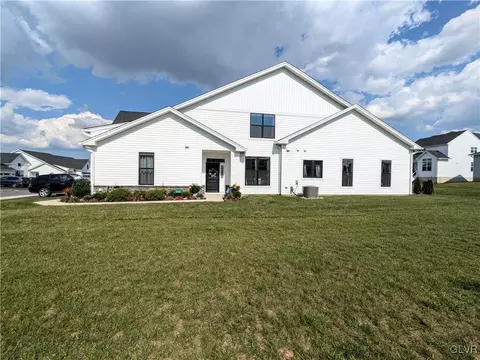 6992 Pine Ln, Bath, PA 18014 photo 31