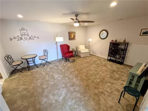 6992 Pine Ln, Bath, PA 18014 photo 22