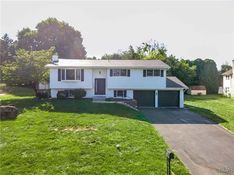 1808 Wynnwood Ln N, Easton, PA 18040