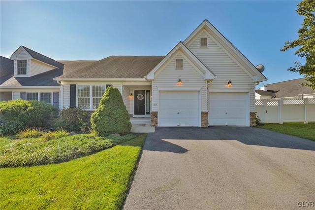 1277 Lindenwood Ln, Forks Twp, PA 18040