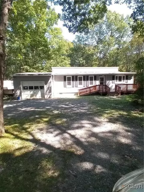 226 Wild Creek Dr, Jim Thorpe, PA 18229