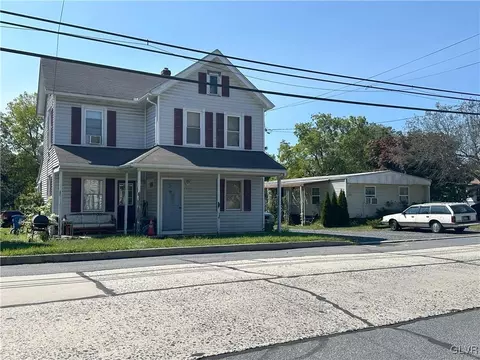 530 Washington St, Walnutport, PA 18088