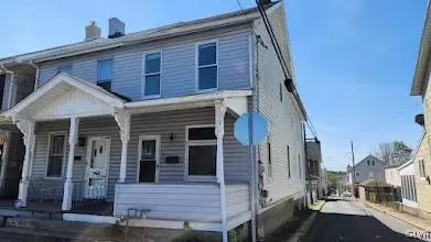 726 4th St, Catasauqua, PA 18032