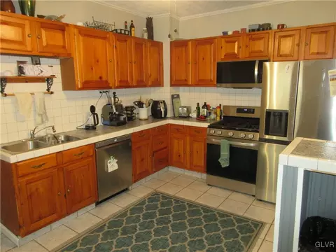 736 E 5th St, Bethlehem, PA 18015 photo 6