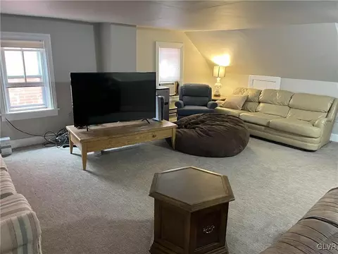 736 E 5th St, Bethlehem, PA 18015 photo 17