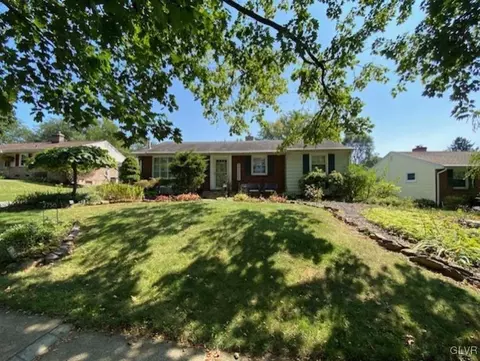 2756 Fairview St, Allentown, PA 18104