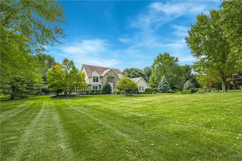 1650 Cortland Ln, Bethlehem, PA 18015