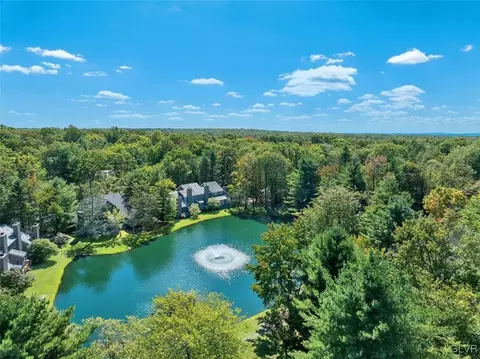 188 Snow Ridge Cir, Blakeslee, PA 18610