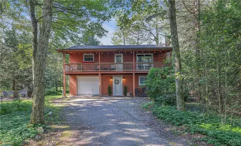 605 Quail Ln, Coolbaugh Twp, PA 18466