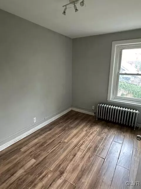 521 E Morton St, Bethlehem, PA 18015 photo 11