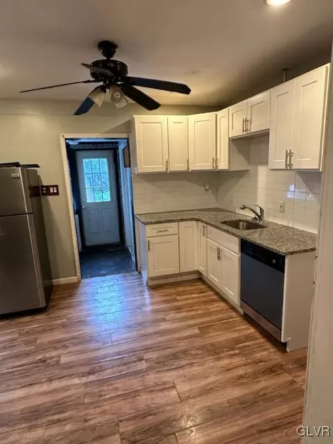521 E Morton St, Bethlehem, PA 18015 photo 5