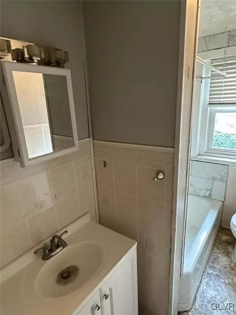 521 E Morton St, Bethlehem, PA 18015 photo 16