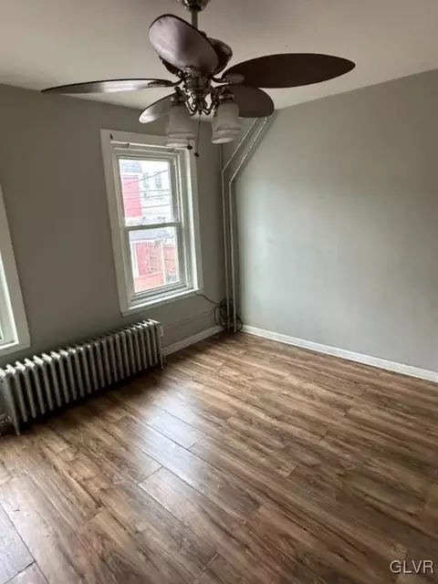 521 E Morton St, Bethlehem, PA 18015 photo 9
