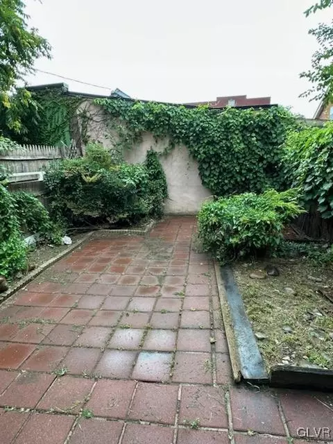 521 E Morton St, Bethlehem, PA 18015 photo 18