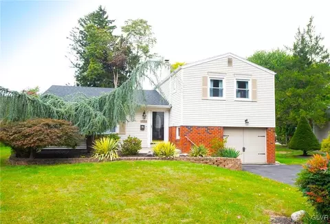 2533 Nottingham Rd, Bethlehem, PA 18017