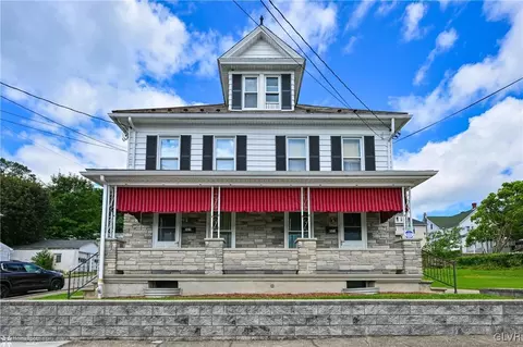 321 W Babbitt Ave, Pen Argyl, PA 18072