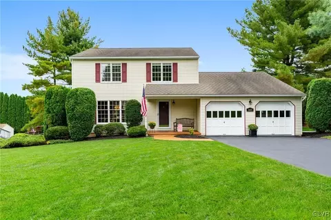 1605 Arrowwood Dr, Forks Twp, PA 18040
