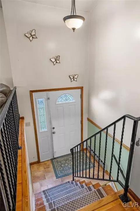 1755 Acker St, Bethlehem, PA 18015 photo 4