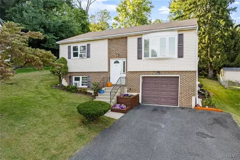 1755 Acker St, Bethlehem, PA 18015