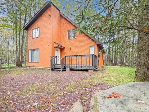 4122 Timber Ln, Coolbaugh Twp, PA 18466