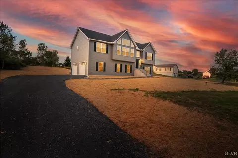 140 Creekview Rd, Kunkletown, PA 18058