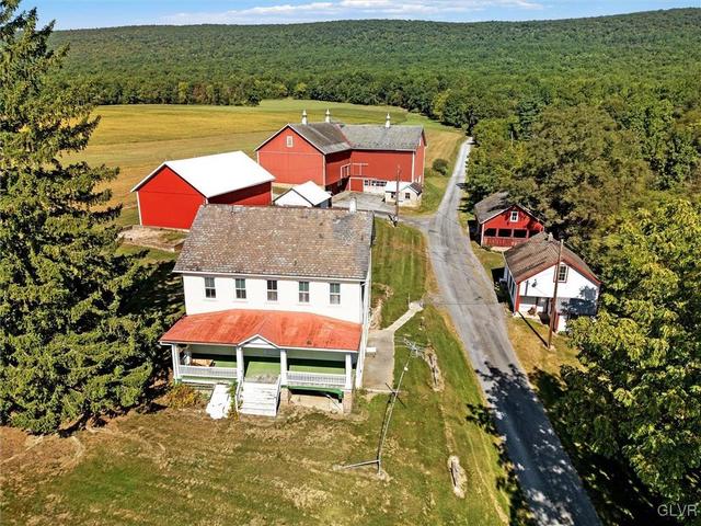7566 Blue Mountain House Rd, Lynn Twp, PA 19529