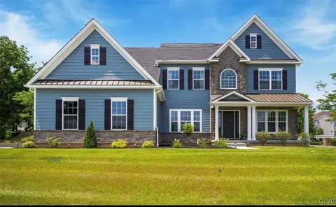 984 Fairway Dr #34, Forks Twp, PA 18040