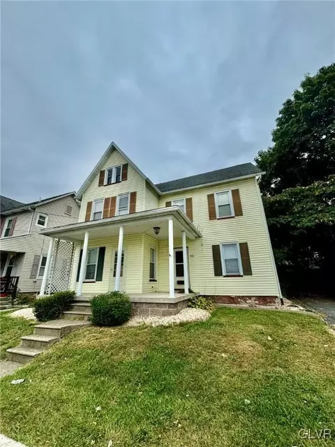 705 William St, Pen Argyl, PA 18072