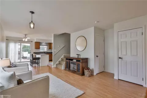 541 Goepp Cir, Bethlehem, PA 18018 photo 7