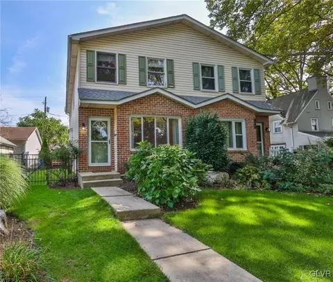 541 Goepp Cir, Bethlehem, PA 18018