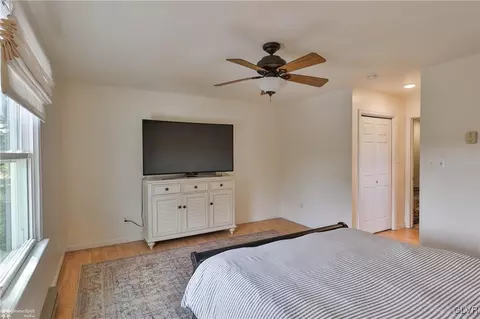 541 Goepp Cir, Bethlehem, PA 18018 photo 15