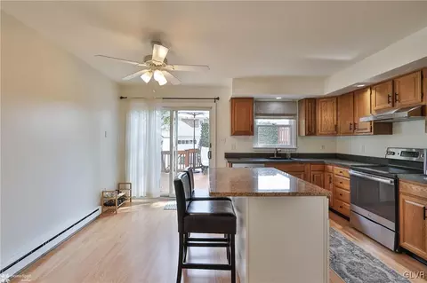 541 Goepp Cir, Bethlehem, PA 18018 photo 11