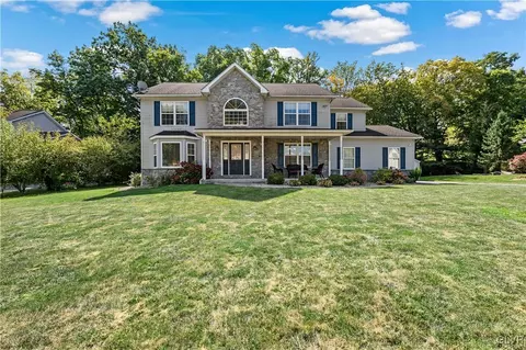 130 Spring Brook Ter, Nazareth, PA 18064