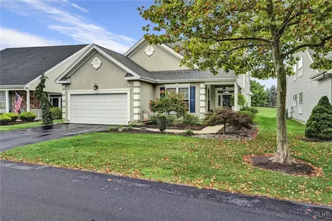 2174 Four Seasons Blvd, Macungie, PA 18062